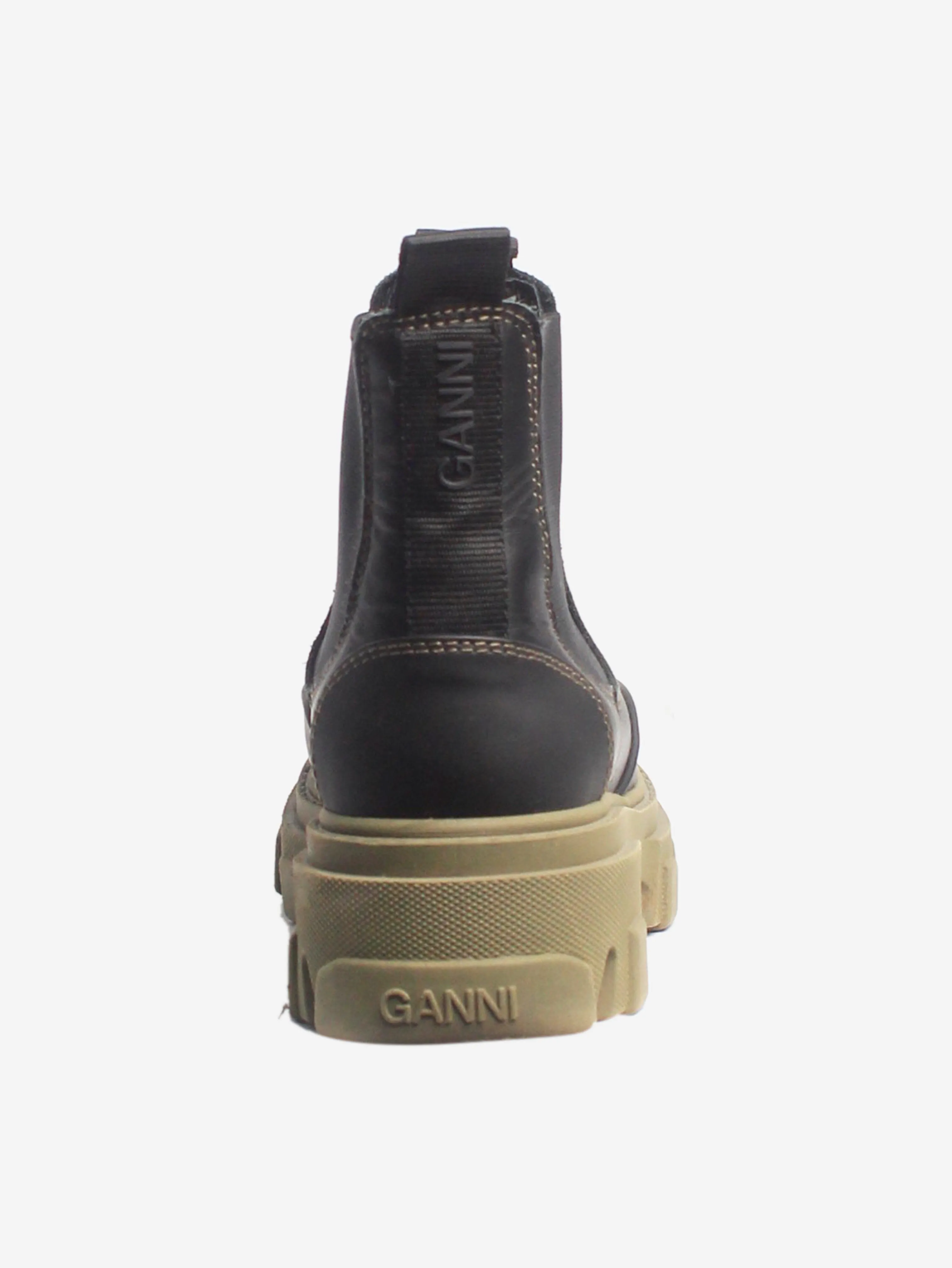 Black Chelsea lug boots - size EU 38