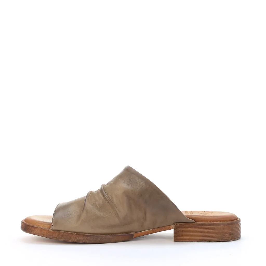 Lion Leather Slides