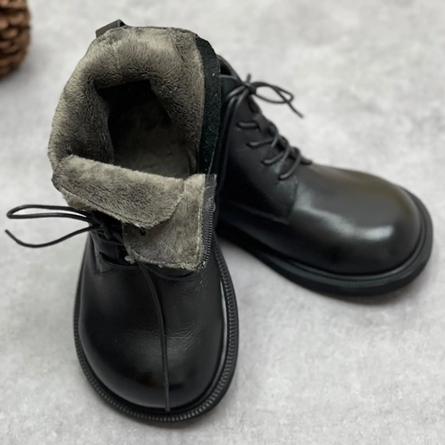 Women Genuine Leather Combat Boots Round Toe Lace-Up Flat Winter Boots Comfy Short Ankle Boots with side zipper