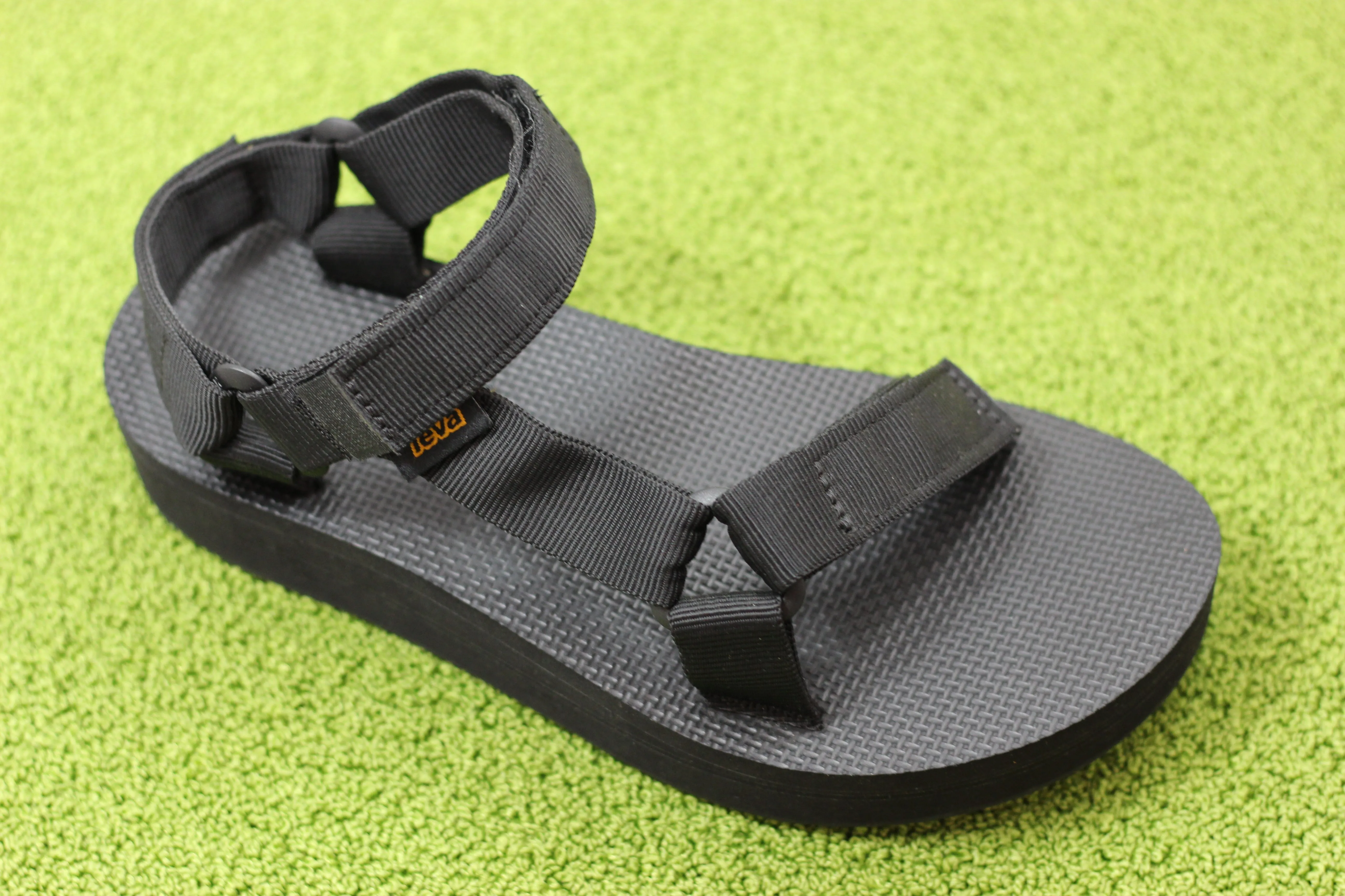 Women's Midform Universal Sandal - Black Nylon